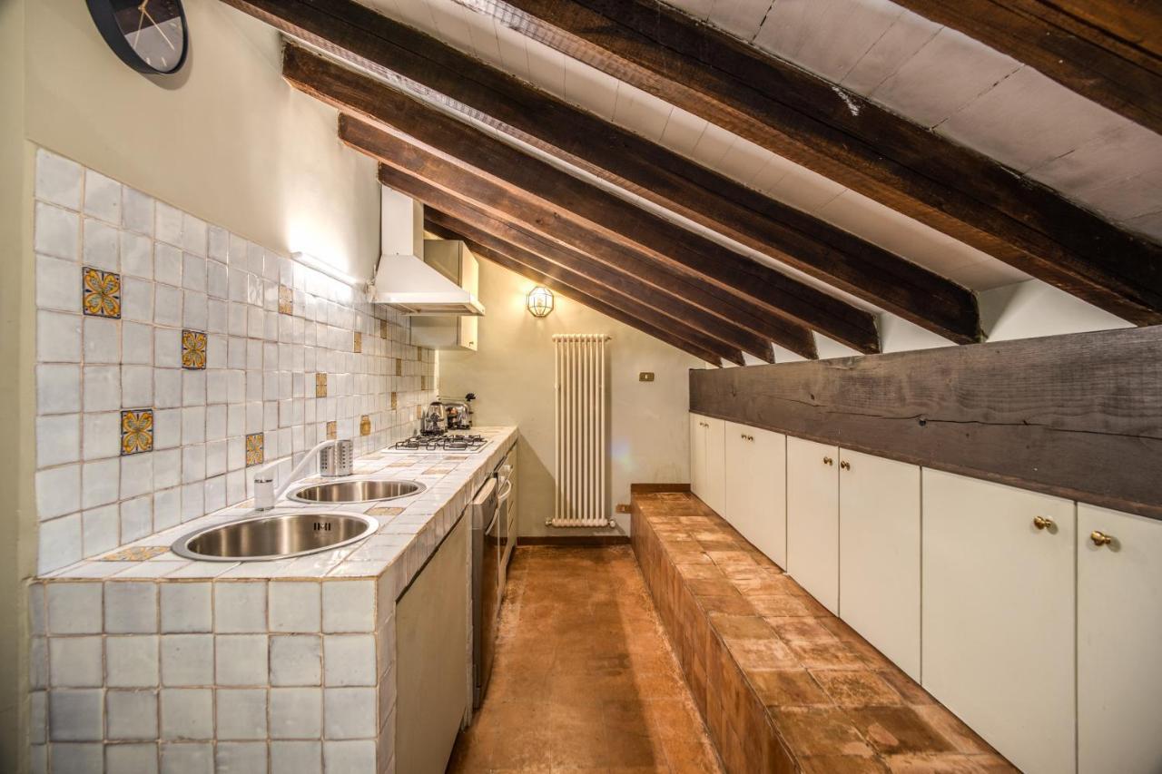 Sant'eligio Attic With Exclusive Terrace Campo Di Fiori Apartamento Roma